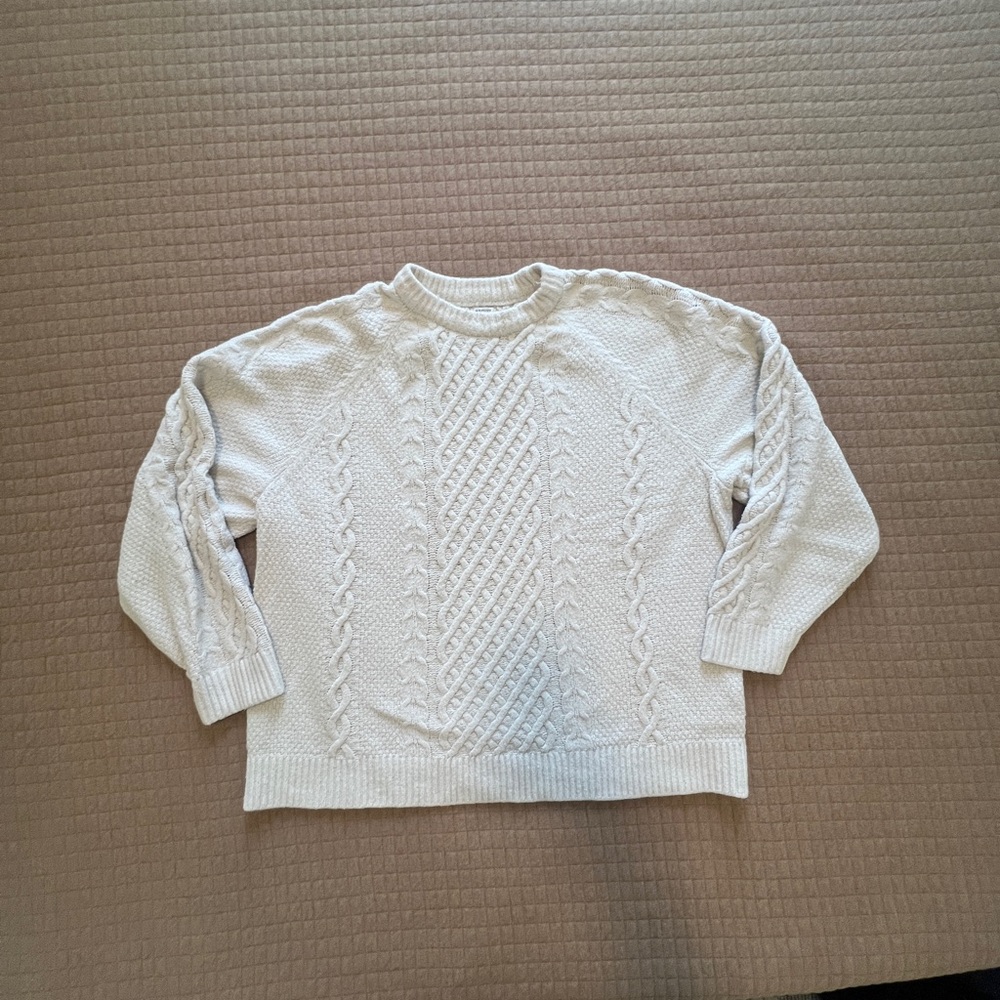 Abercrombie & Fitch White Cable Knit Sweater